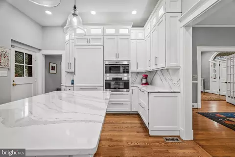 Kitchen - 208 Northway, Baltimore, MD 21218 photo 4 of 8