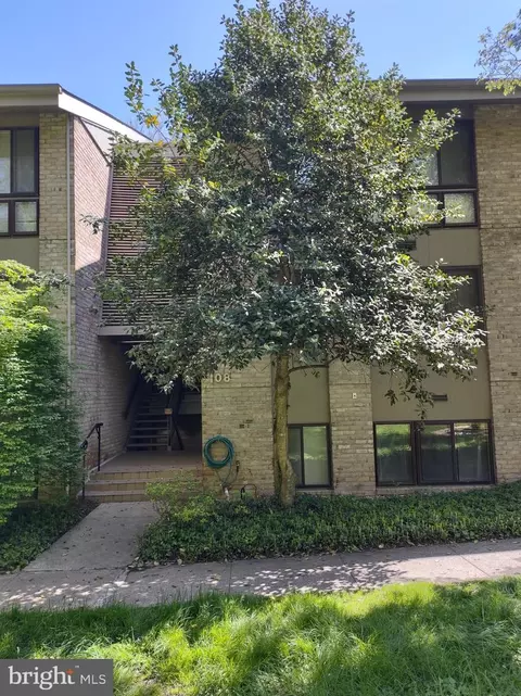 108 Cross Keys Rd #108C, Baltimore, MD 21210