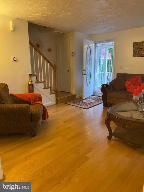 Entry Way - 5512 Sagra Rd, Baltimore, MD 21239 photo 1 of 2