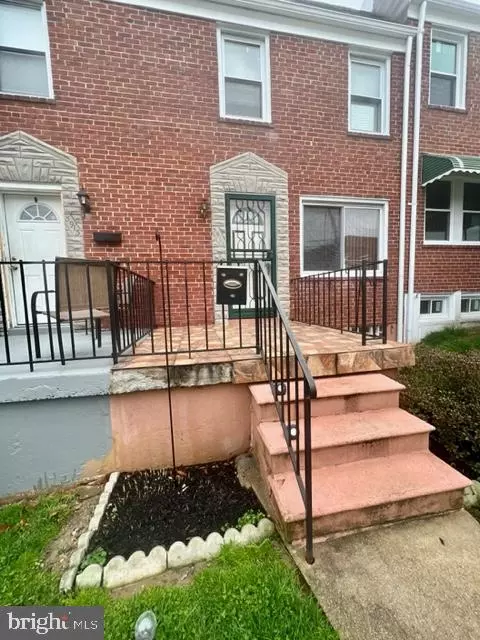 Exterior - 3911 Brehms Ln, Baltimore, MD 21213 photo 4 of 8