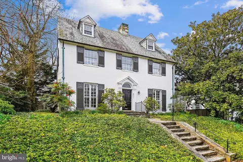 211 Southway, Baltimore, MD 21218