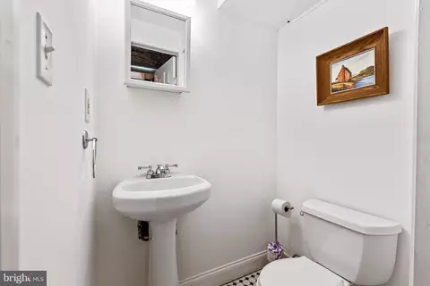 Bath - 821 Union Ave, Baltimore, MD 21211 photo 4 of 4
