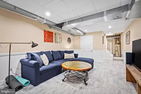 Living - 821 Union Ave, Baltimore, MD 21211 photo 5 of 5