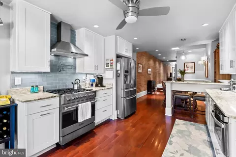 Kitchen - 642 E Fort Ave, Baltimore, MD 21230 photo 3 of 4