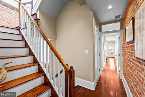 Entry Way - 642 E Fort Ave, Baltimore, MD 21230 photo 5 of 5