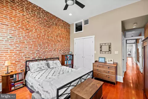Bedroom - 642 E Fort Ave, Baltimore, MD 21230 photo 3 of 5