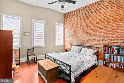 Bedroom - 642 E Fort Ave, Baltimore, MD 21230 photo 1 of 5