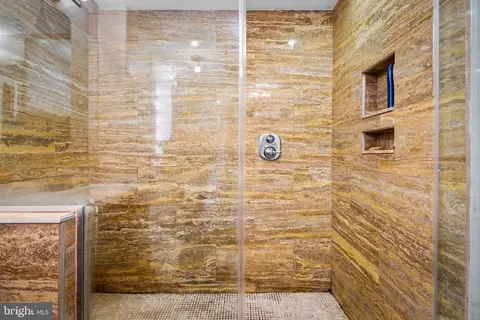 Bath - 642 E Fort Ave, Baltimore, MD 21230 photo 6 of 6