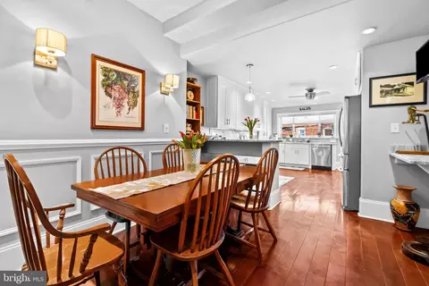 Dining - 642 E Fort Ave, Baltimore, MD 21230 photo 2 of 2