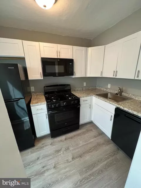 Kitchen - 1102 Gleneagle Rd, Baltimore, MD 21239 photo 2 of 3