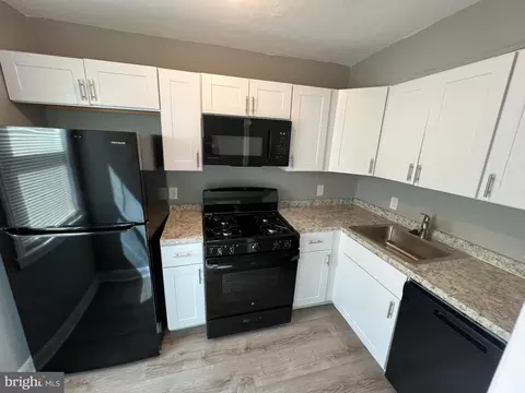 Kitchen - 1102 Gleneagle Rd, Baltimore, MD 21239 photo 3 of 3