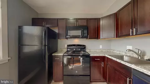 1102 Gleneagle Rd, Baltimore, MD 21239
