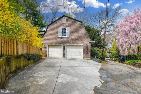 Exterior - 205 Ridgewood Rd, Baltimore, MD 21210 photo 20 of 20