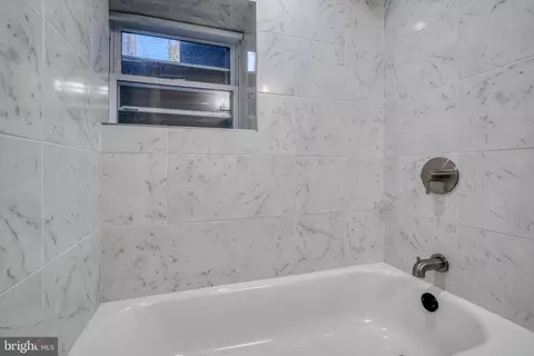 Bath - 1645 Ruxton Ave, Baltimore, MD 21216 photo 14 of 14