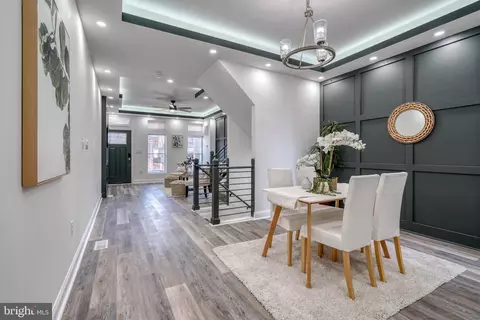 Entry Way - 1645 Ruxton Ave, Baltimore, MD 21216 photo 7 of 17