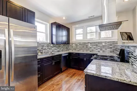 515 Kingston Rd, Baltimore, MD 21229 photo 11