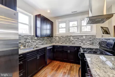 515 Kingston Rd, Baltimore, MD 21229 photo 13