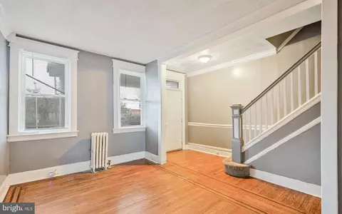 Entry Way - 2636 W Franklin St, Baltimore, MD 21223 photo 4 of 16