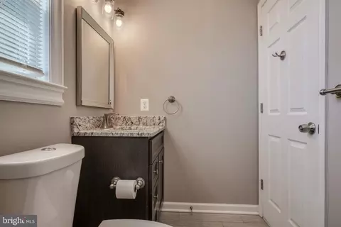 Bath - 3503 Dennlyn Rd, Baltimore, MD 21215 photo 4 of 11