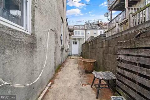 Exterior - 2302 Duker Ct, Baltimore, MD 21224 photo 4 of 4