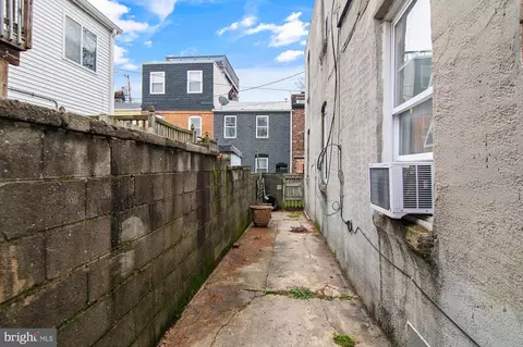 Exterior - 2302 Duker Ct, Baltimore, MD 21224 photo 3 of 4
