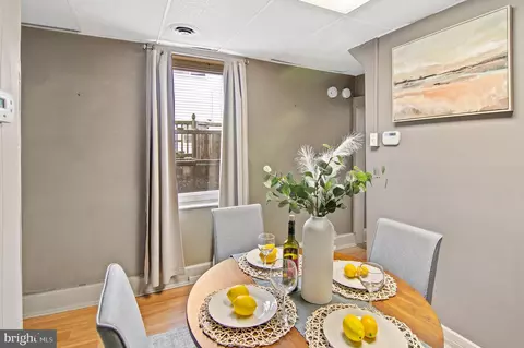 Dining - 2302 Duker Ct, Baltimore, MD 21224 photo 2 of 3