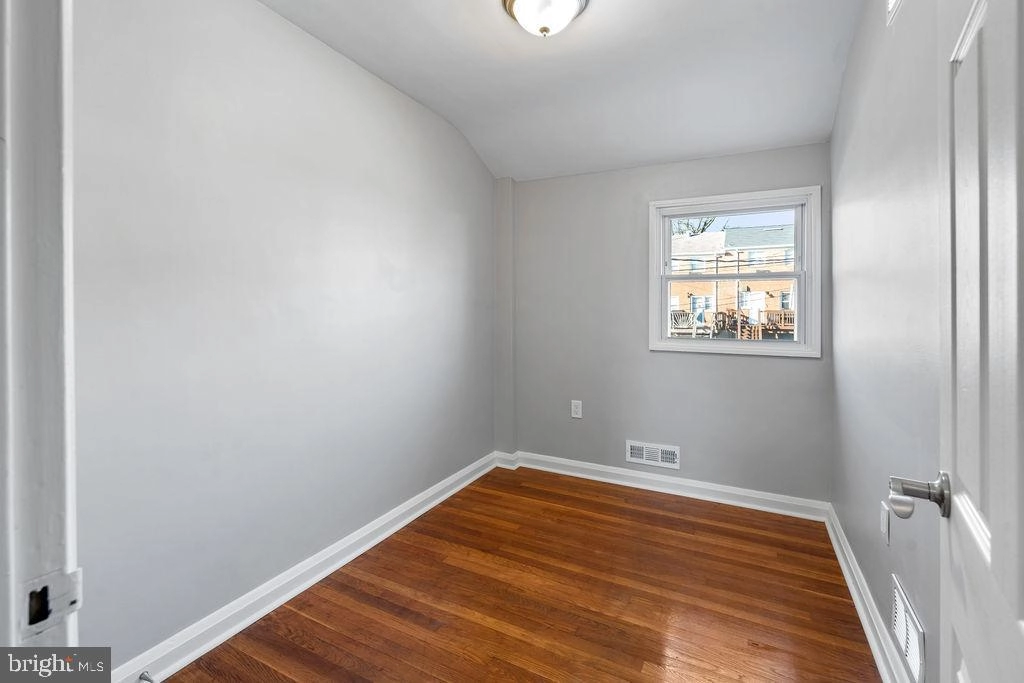 536 S Beechfield Ave, Baltimore, MD 21229 photo 17