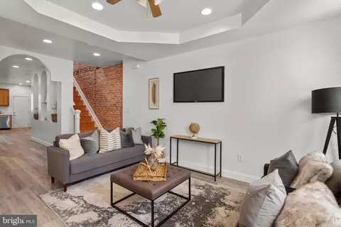 416 E Lorraine Ave, Baltimore, MD 21218 photo 4