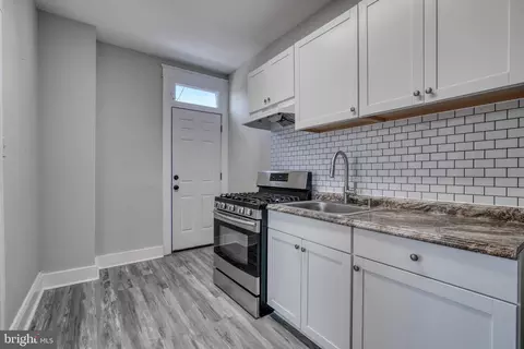 Entry Way - 1511 E 29th St, Baltimore, MD 21218 photo 3 of 4