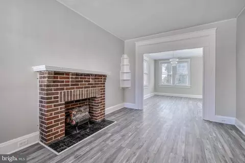 Entry Way - 1511 E 29th St, Baltimore, MD 21218 photo 2 of 4