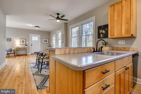 833 Cedarcroft Rd, Baltimore, MD 21212 photo 13