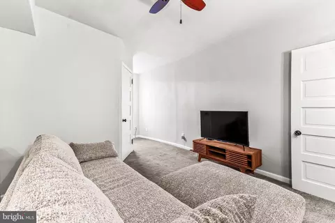 Bedroom - 3445 Hickory Ave, Baltimore, MD 21211 photo 4 of 4