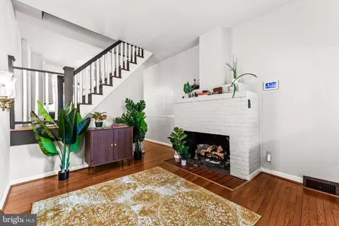 Entry Way - 3445 Hickory Ave, Baltimore, MD 21211 photo 2 of 4
