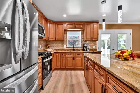 Kitchen - 1536 Gleneagle Rd, Baltimore, MD 21239 photo 3 of 4