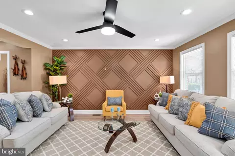Living - 1536 Gleneagle Rd, Baltimore, MD 21239 photo 1 of 4
