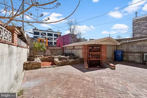 Exterior - 637 Stirling St, Baltimore, MD 21202 photo 2 of 5
