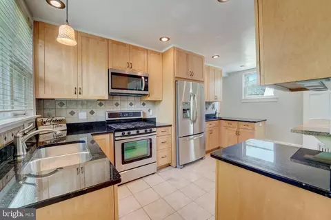 Kitchen - 328 Taplow Rd, Baltimore, MD 21212 photo 5 of 5