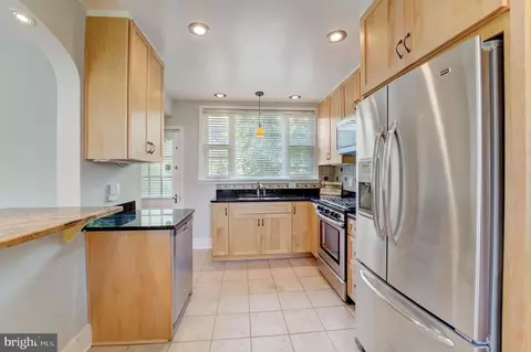 Kitchen - 328 Taplow Rd, Baltimore, MD 21212 photo 2 of 5