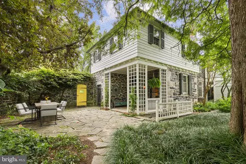 Exterior - 300 Kerneway, Baltimore, MD 21212 photo 4 of 15