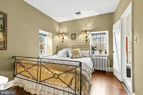 Bedroom - 300 Kerneway, Baltimore, MD 21212 photo 8 of 8