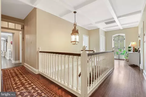 Entry Way - 300 Kerneway, Baltimore, MD 21212 photo 3 of 4