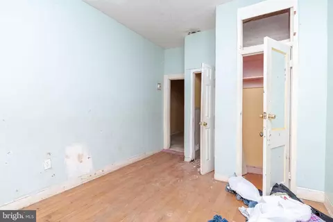 Entry Way - 2822 Rayner Ave, Baltimore, MD 21216 photo 4 of 7