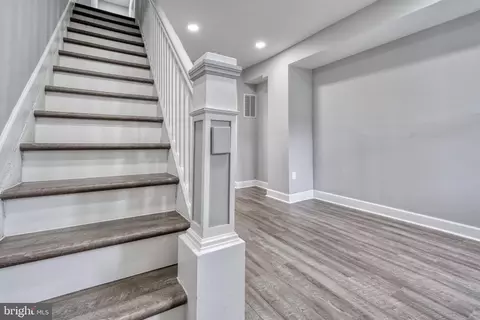 Entry Way - 5307 Cuthbert Ave, Baltimore, MD 21215 photo 3 of 4