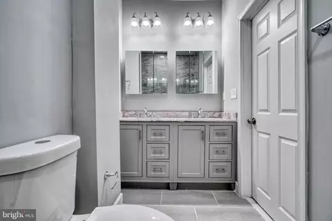 Bath - 5307 Cuthbert Ave, Baltimore, MD 21215 photo 4 of 7