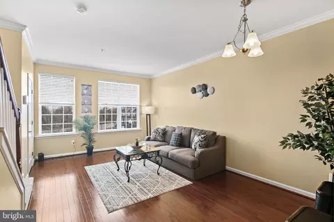 Living - 314 Camillia Pl, Baltimore, MD 21229 photo 1 of 4