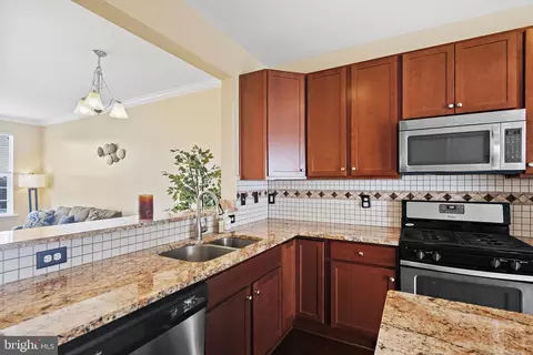 Kitchen - 314 Camillia Pl, Baltimore, MD 21229 photo 3 of 6