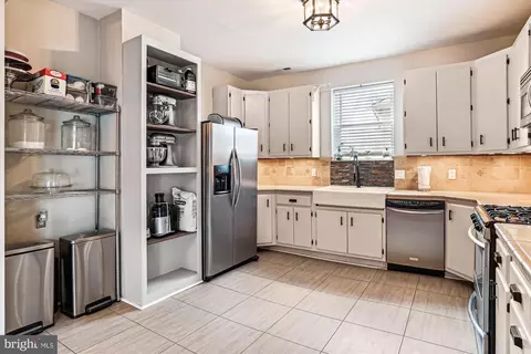 Kitchen - 4020 Bateman Ave, Baltimore, MD 21216 photo 2 of 3
