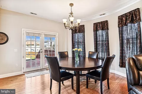 Dining - 4020 Bateman Ave, Baltimore, MD 21216 photo 2 of 3