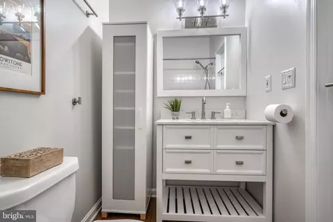 Bath - 1944 Light St, Baltimore, MD 21230 photo 1 of 3