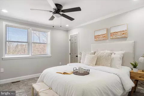 Bedroom - 3927 Stokes Dr, Baltimore, MD 21229 photo 4 of 7